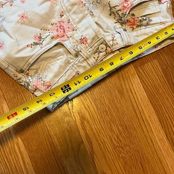 We The Free Eden Printed High Slouchy Flare Jeans Size 24S NWT - Picture 6 of 13